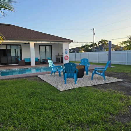 Casa Sevilla, Heated Pool, Sleeps 9, 4B3B ケープコーラル エクステリア 写真