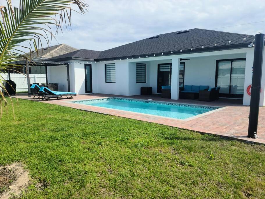 Casa Sevilla, Heated Pool, Sleeps 9, 4B3B ケープコーラル エクステリア 写真