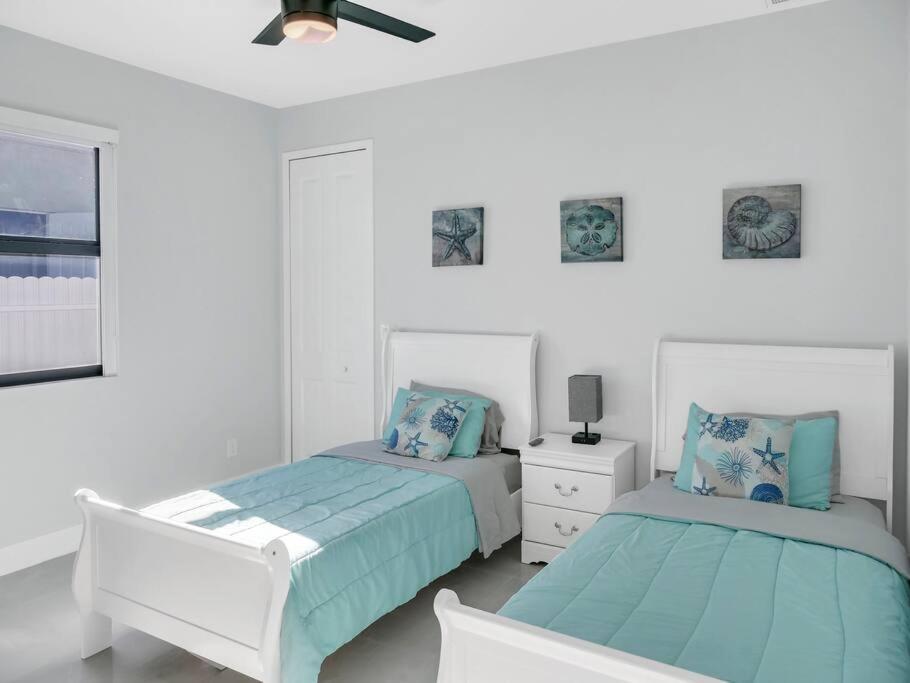 Casa Sevilla, Heated Pool, Sleeps 9, 4B3B ケープコーラル エクステリア 写真