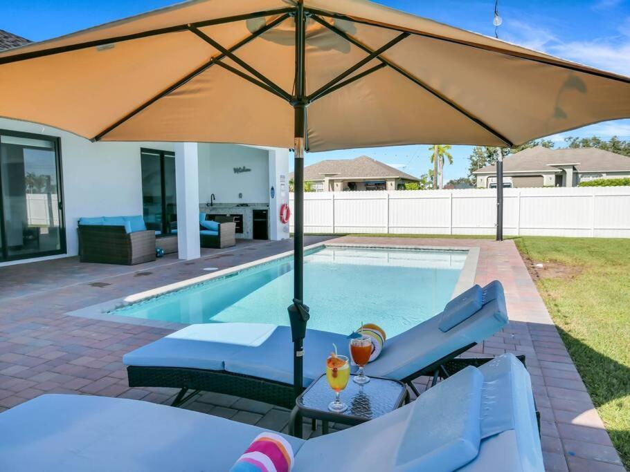 Casa Sevilla, Heated Pool, Sleeps 9, 4B3B ケープコーラル エクステリア 写真