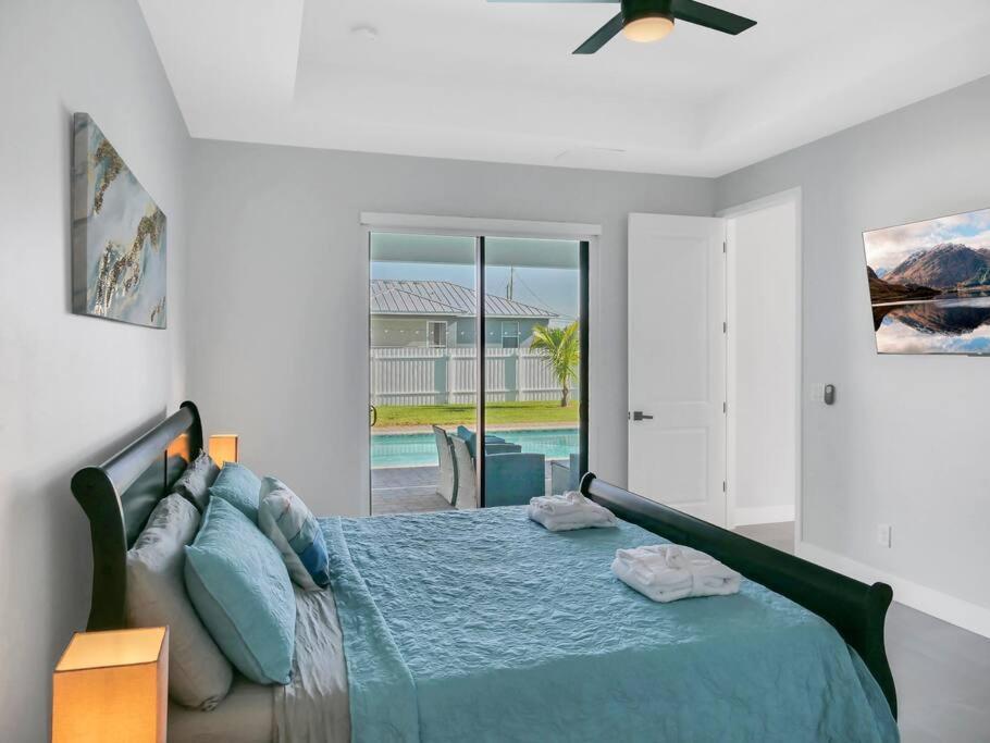 Casa Sevilla, Heated Pool, Sleeps 9, 4B3B ケープコーラル エクステリア 写真